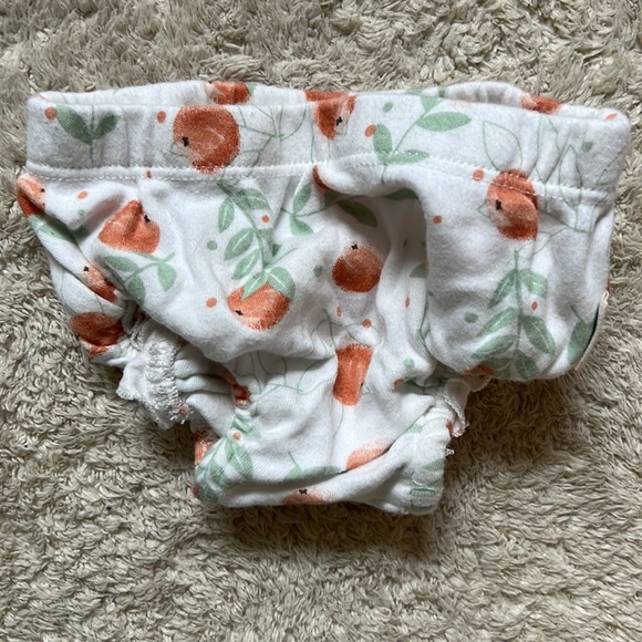 Rabbit + Bear 3 piece summer set with cute peaches design, size 3-6 months - Picture 4 of 5